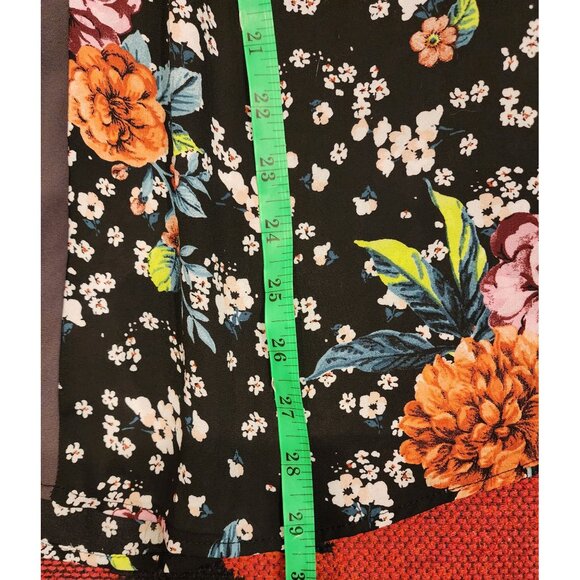 Torrid Women's Floral A -Line Halter Top With Colorblock Detail Size 2 - Picture 9 of 12